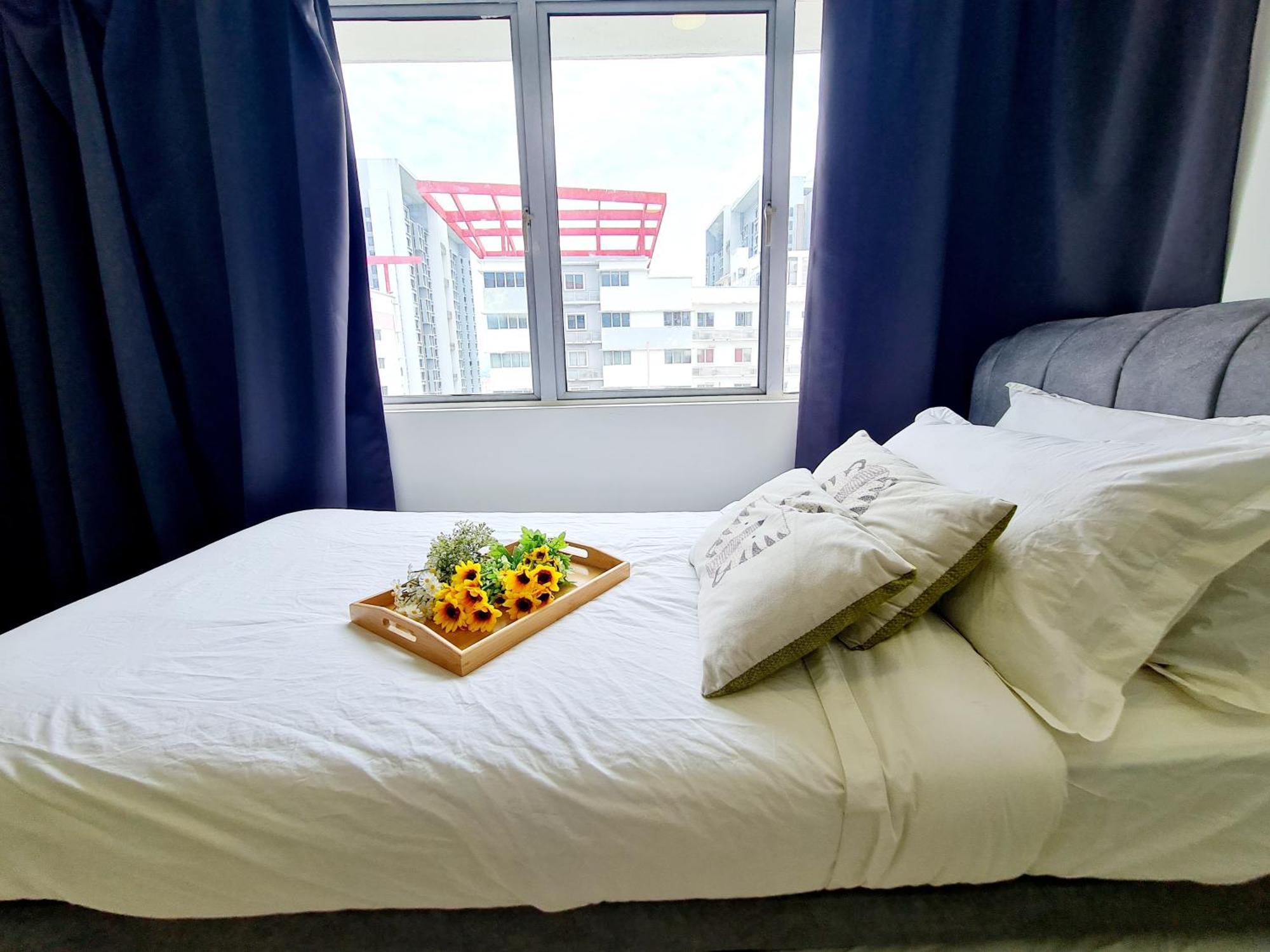 Apartment 10 Guest Breezy 3 Koi Kinrara Suite, Ioi Puchong, Bukit Jalil Pavilion, Bukit Jalil Stadium, Sunway Pyramid, Sunway Lagoon *